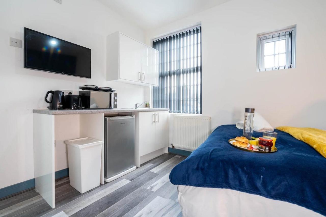 Comfy, Modern Studio With Netflix Apartment Birmingham Ngoại thất bức ảnh